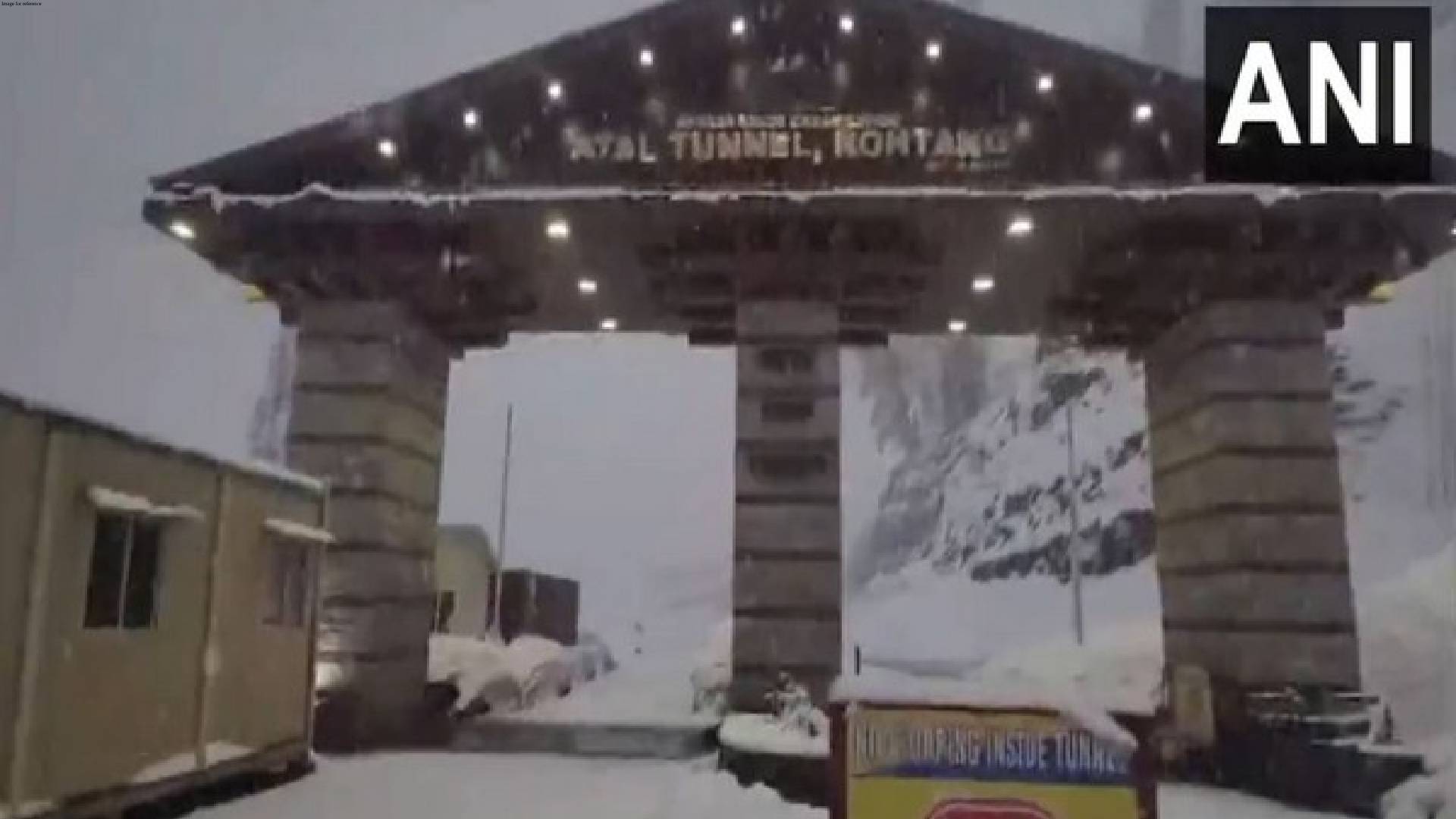 Himachal Pradesh: Atal Tunnel in Rohtang Pass receives fresh snowfall